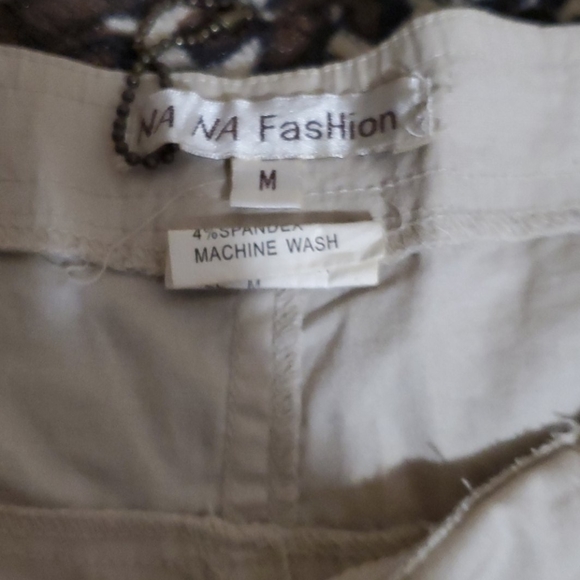 2 cute khaki skirts Large/ medium - Picture 2 of 10